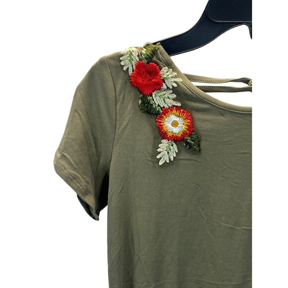 Love Alexa Girls Short Sleeve Top Size L Floral Embroidered Ruffled Hem Lace Up - Picture 2 of 11